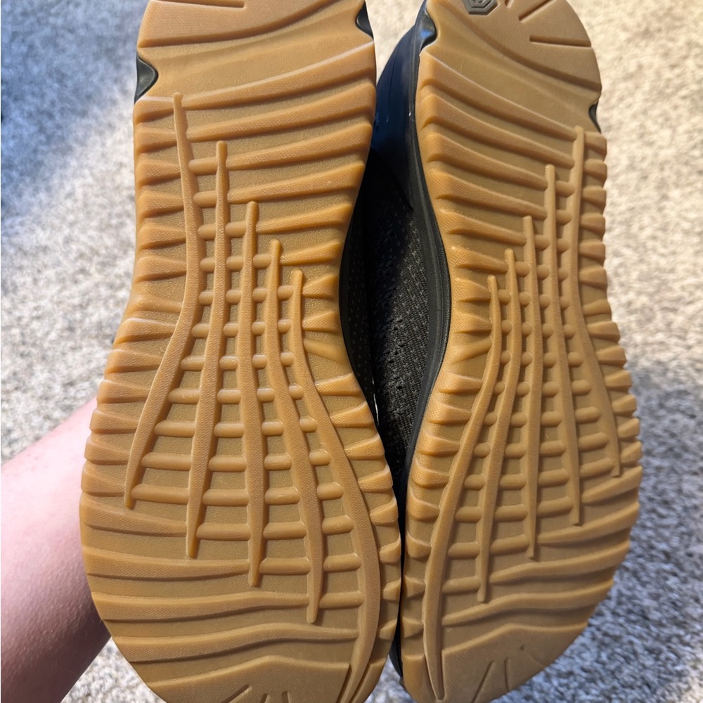 Black and Tan Men's Savage 1 Shoes - Picture 6 of 8